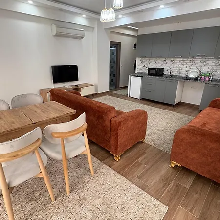 Lale Saray Апарт-отель *